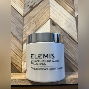 Elemis Dynamic Resurfacing Facial Pads - 60 count
Buying 1 - 2 available